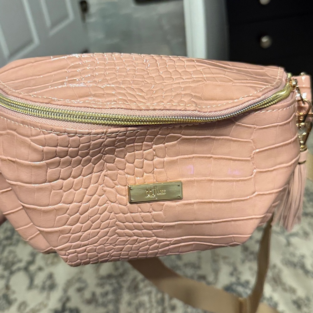 Makeup Junkie Regular Size Sidekickstylish Pink C… - image 2